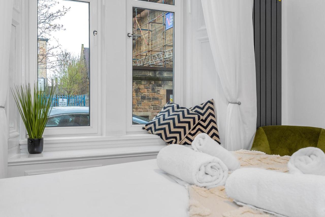 Cheerful Stays - Jamson Pl 3 Bed Apartment เอดินบะระ ภายนอก รูปภาพ