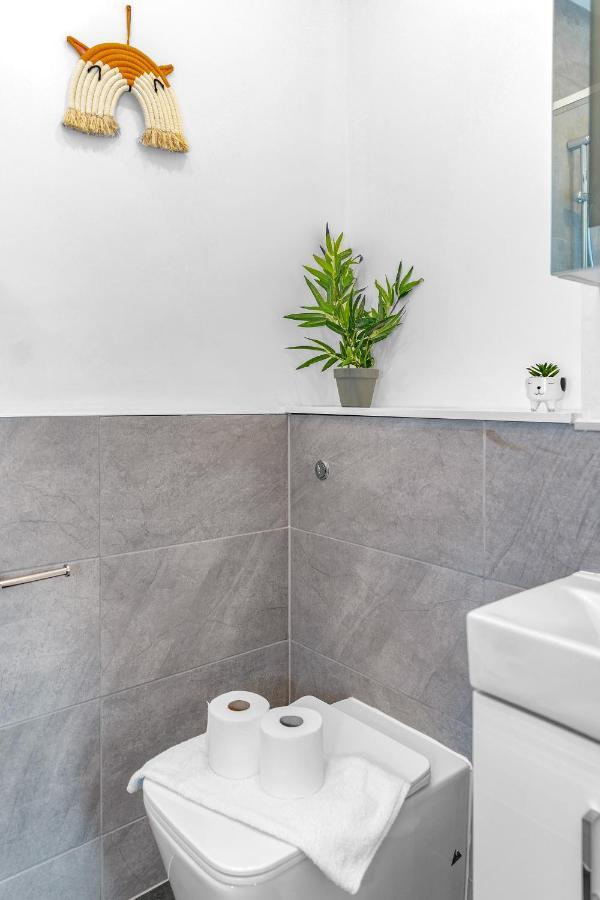 Cheerful Stays - Jamson Pl 3 Bed Apartment เอดินบะระ ภายนอก รูปภาพ